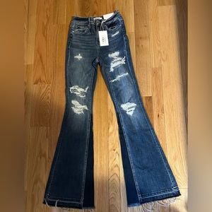 Brand new! Zenana jeans size 0/24